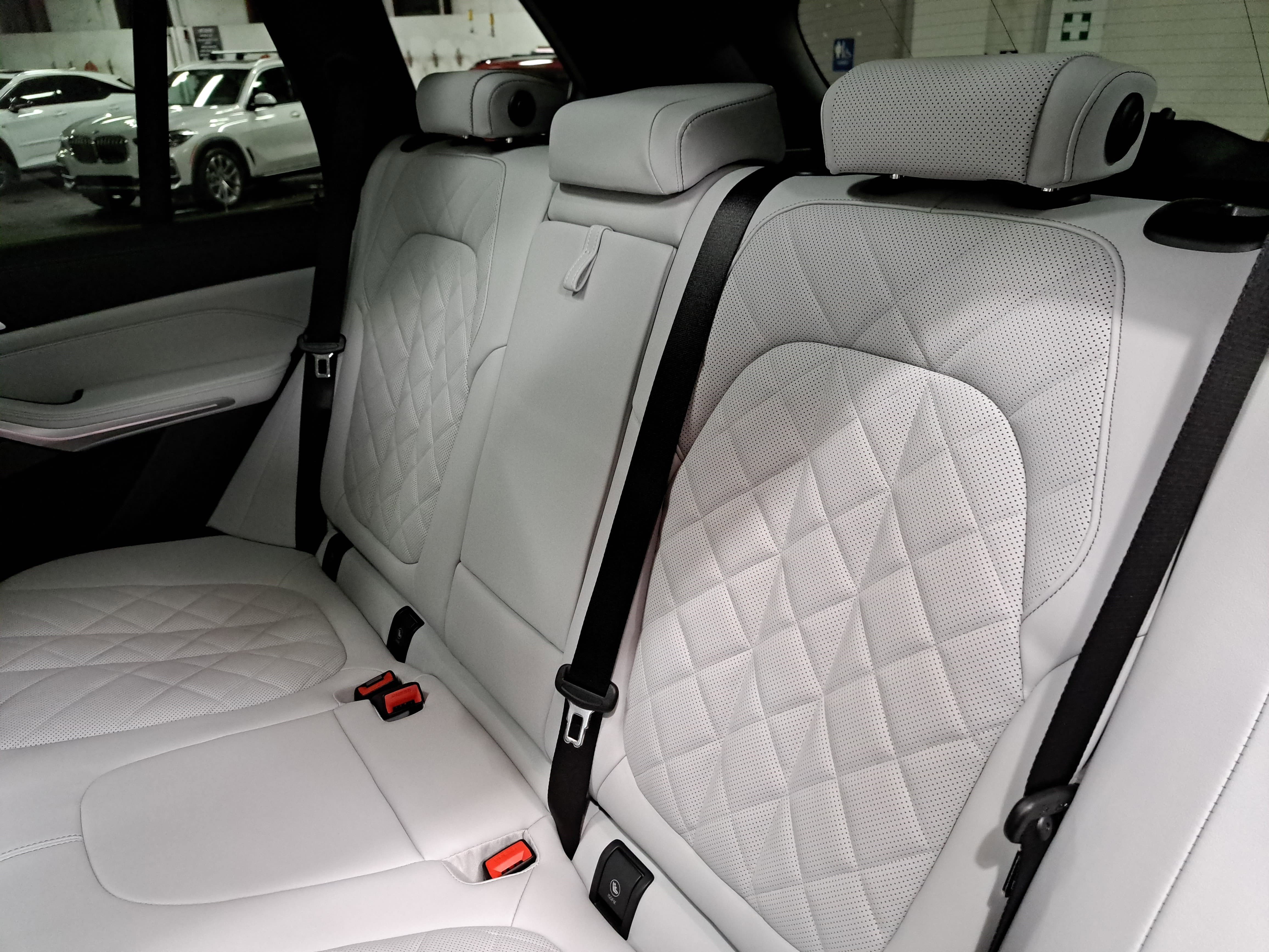 New 2026 BMW X5 xDrive40i w/ M Sport Package image 16