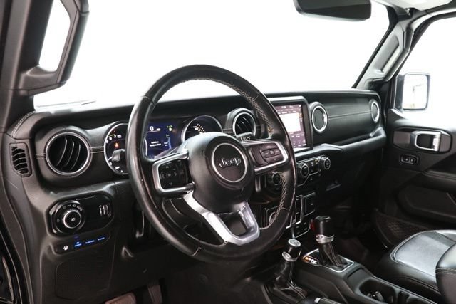 Used 2023 Jeep Wrangler Unlimited Sahara w/ Cold Weather Group AWD/4WD image 15