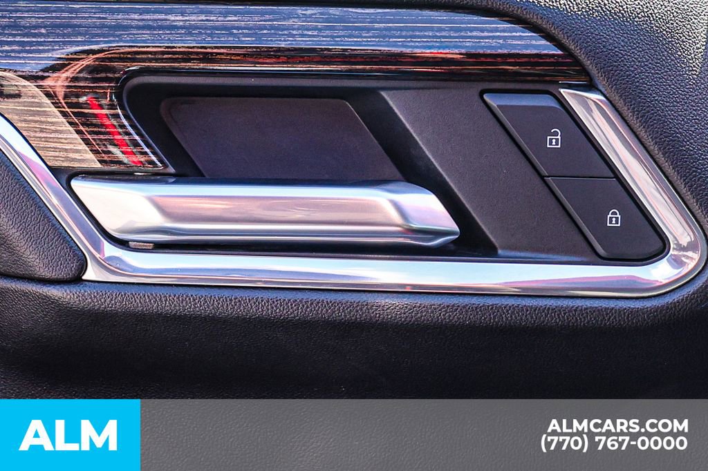 Used 2023 GMC Sierra 1500 Elevation image 48