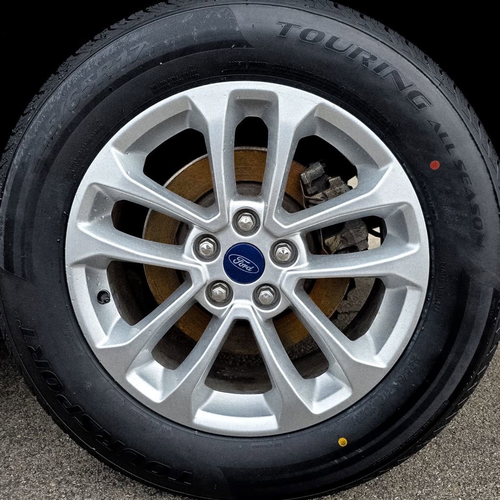 Used 2020 Ford Escape SE image 38