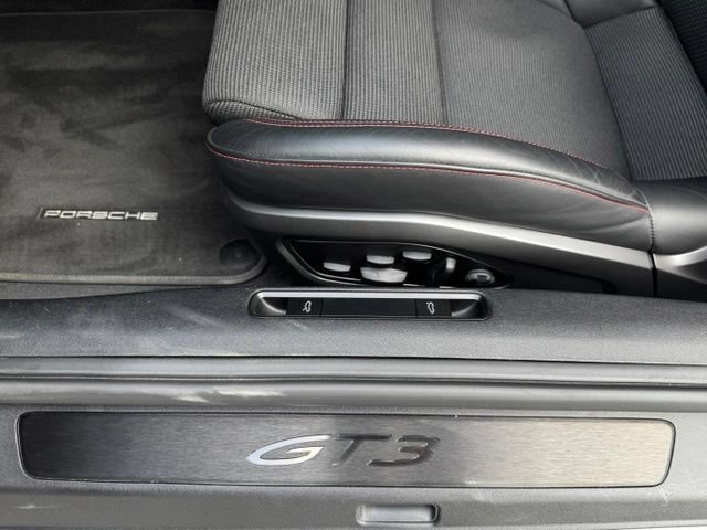 Certified 2022 Porsche 911 GT3 RWD image 16