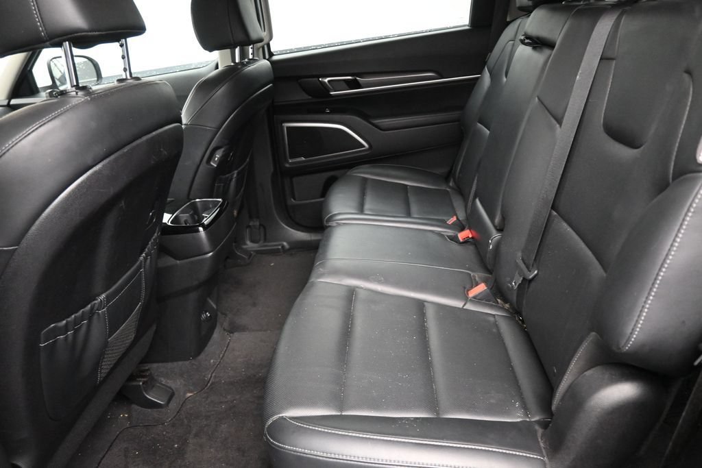 Used 2024 Kia Telluride LX FWD image 14