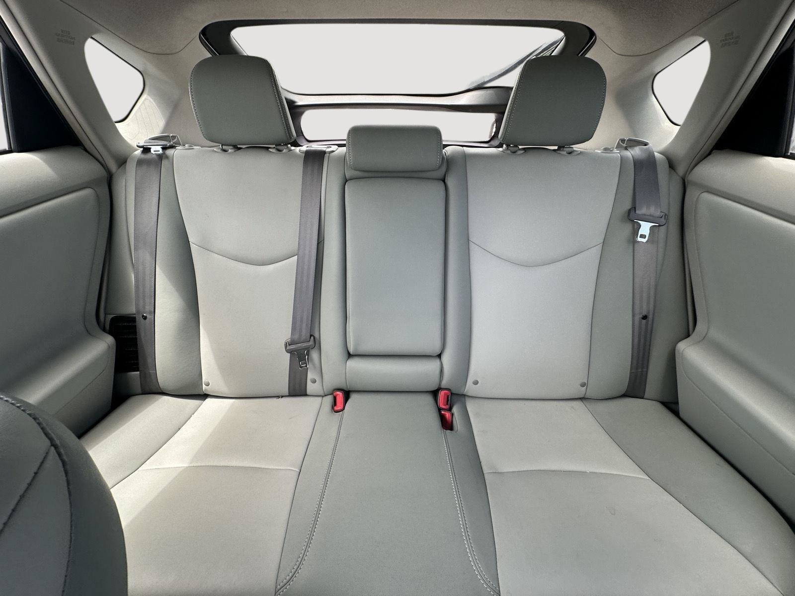 Used 2013 Toyota Prius Five FWD image 12
