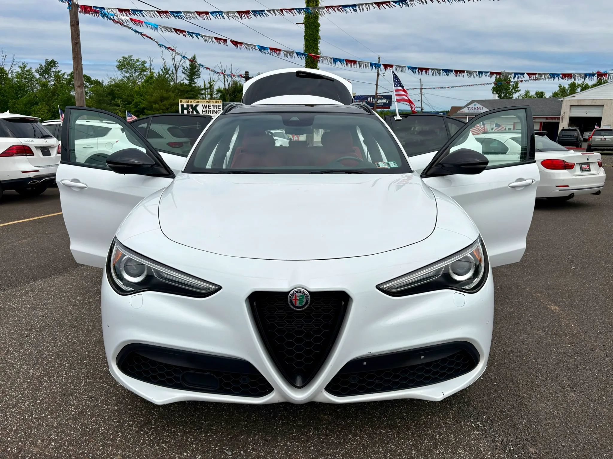 Used 2022 Alfa Romeo Stelvio Veloce AWD/4WD image 12
