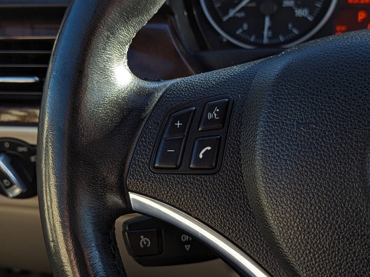 Used 2011 BMW 335i Convertible RWD image 33