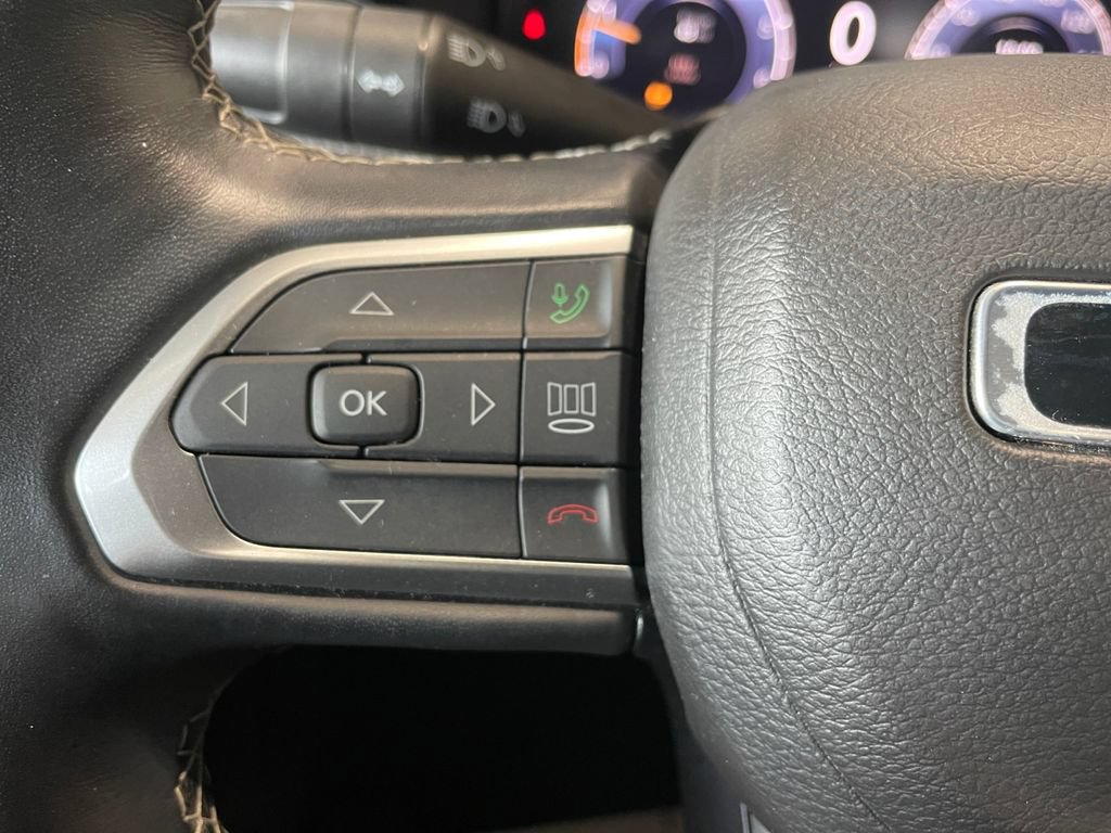 Used 2022 Jeep Compass High Altitude AWD/4WD image 36