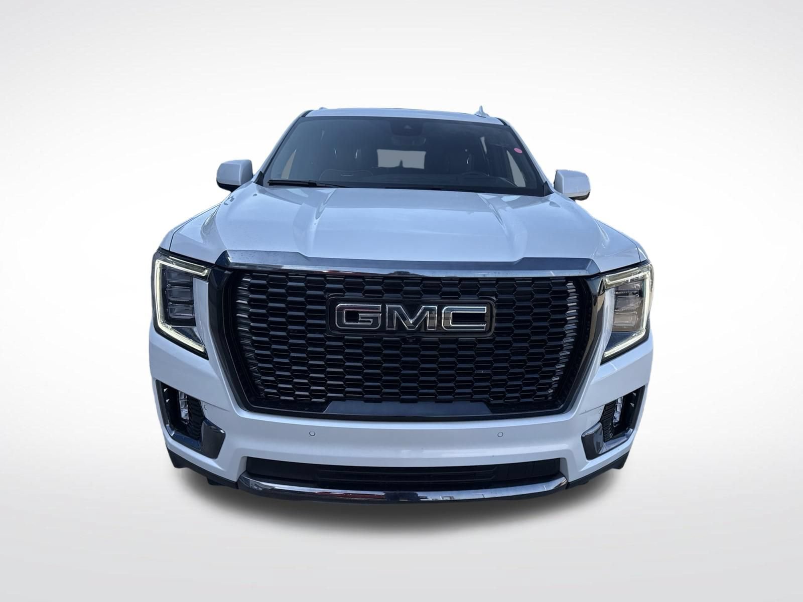 Used 2023 GMC Yukon XL Denali Ultimate AWD/4WD image 2