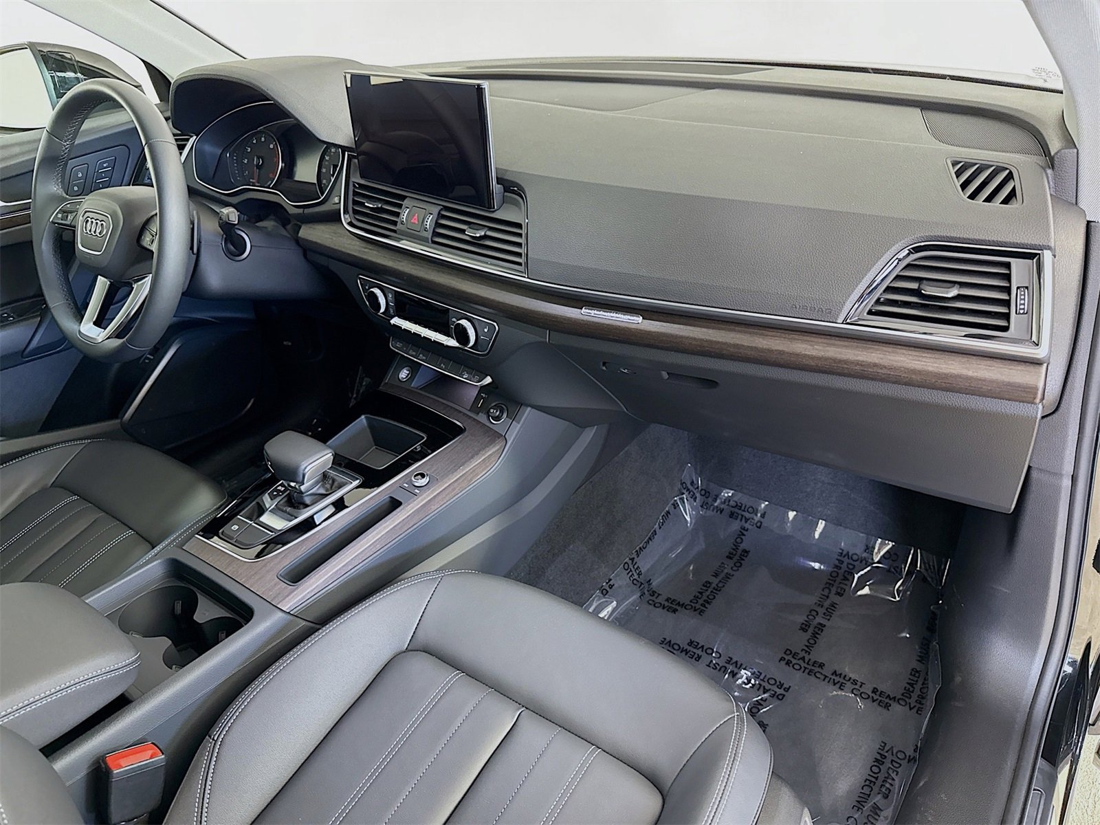 Certified 2024 Audi Q5 2.0T Premium w/ Convenience Package image 29