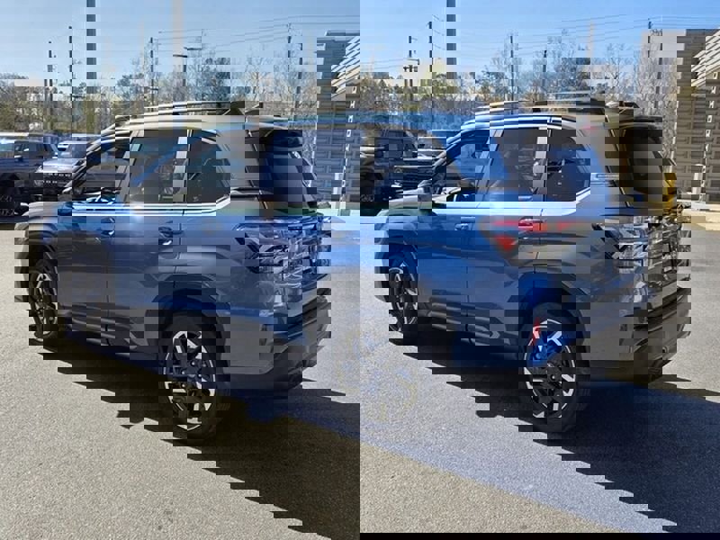 Used 2025 Subaru Forester Limited image 11