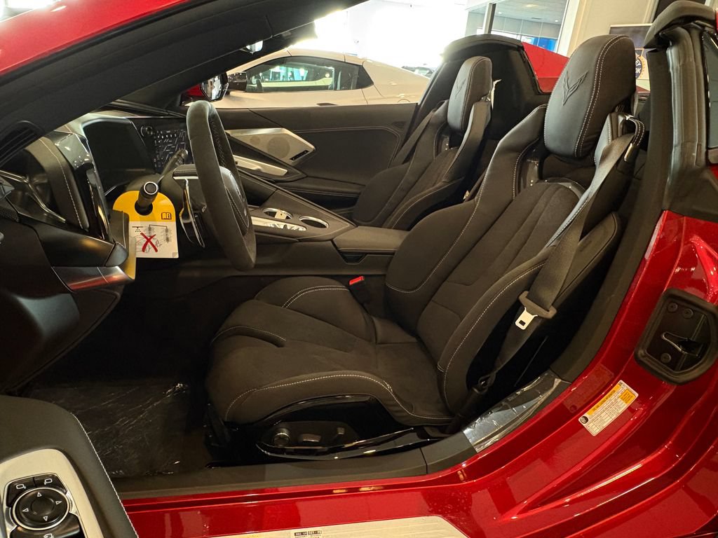New 2027 Chevrolet Corvette Grand Sport w/ Z52 Sport Performance Package RWD image 10