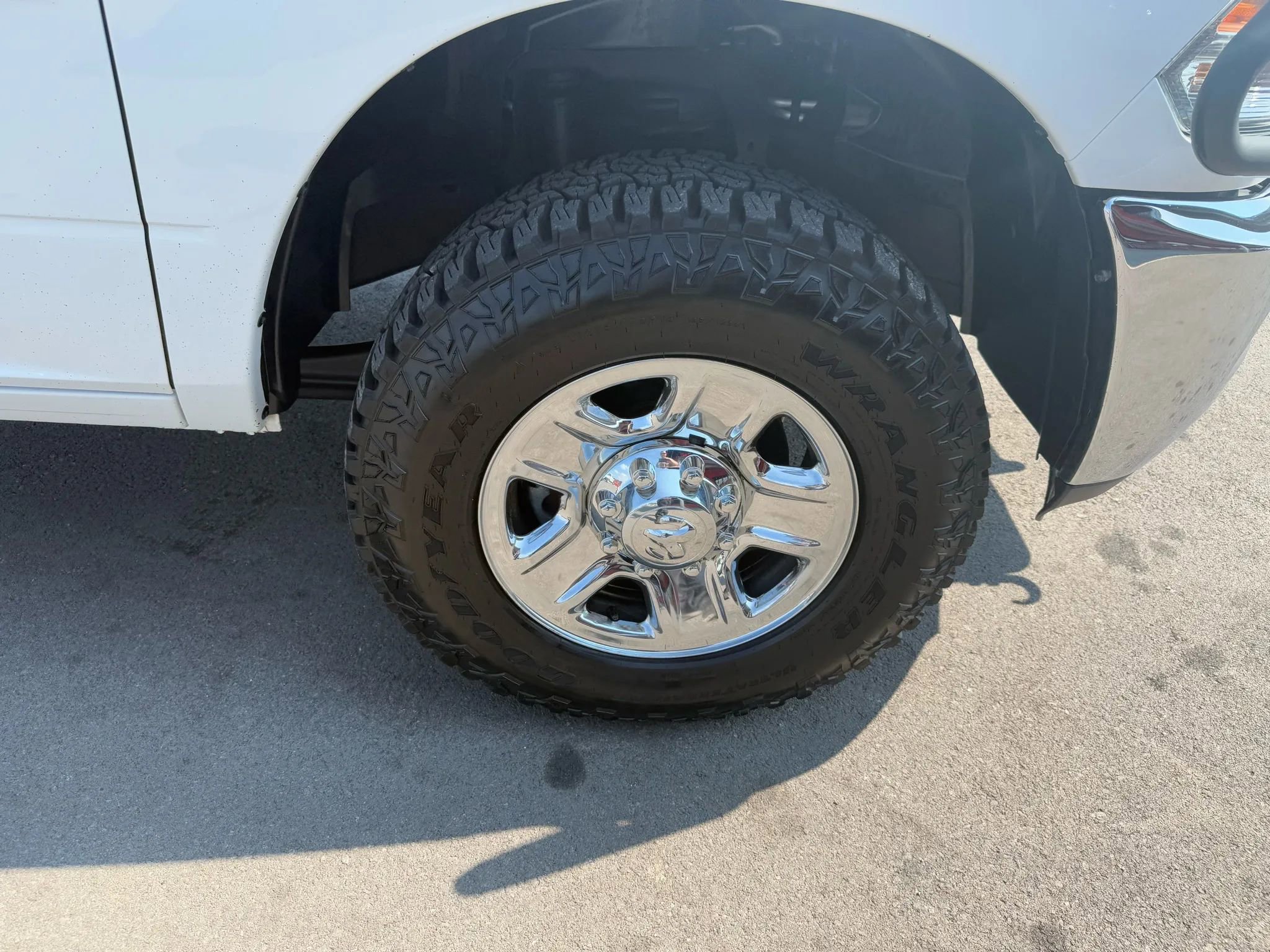 Used 2017 RAM 2500 SLT image 18