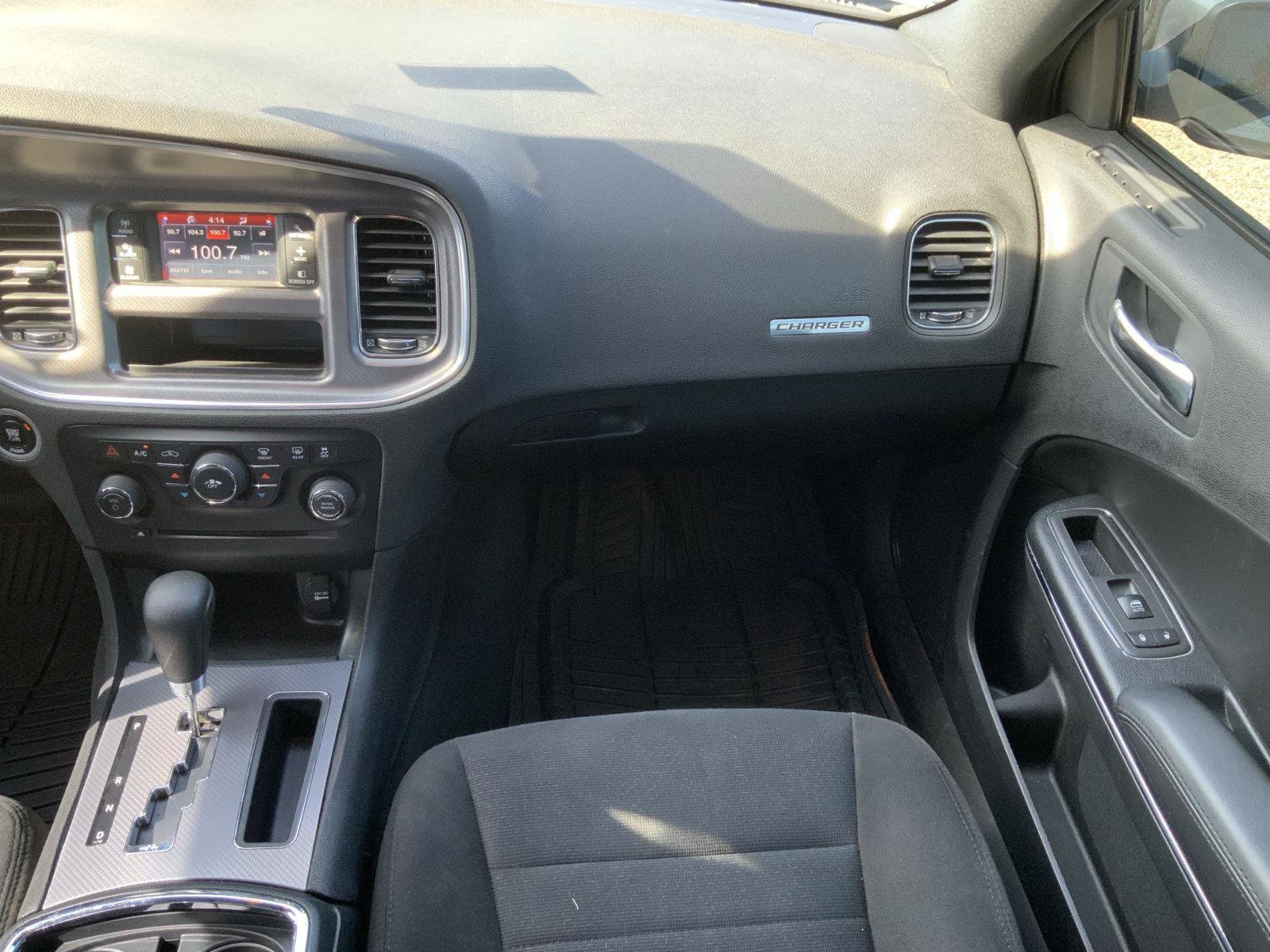 Used 2014 Dodge Charger SE RWD image 44