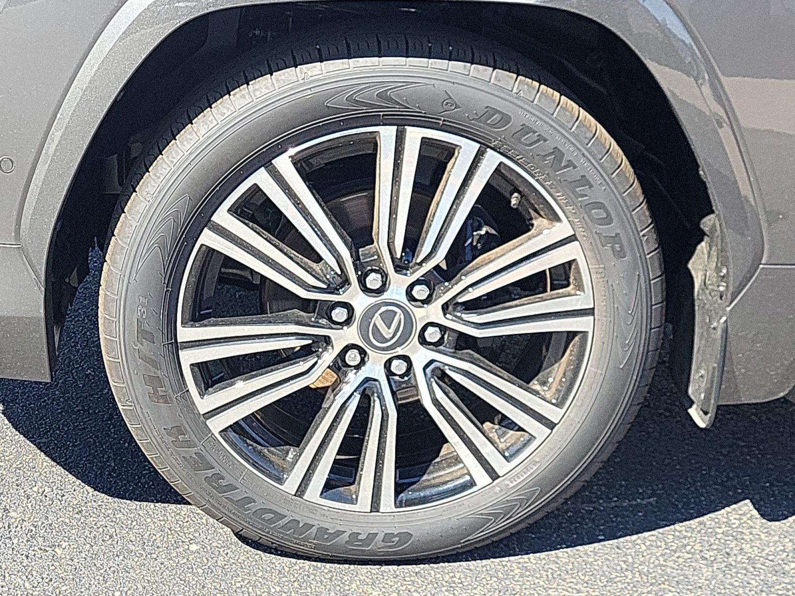 New 2026 Lexus LX 700h Luxury AWD/4WD image 13