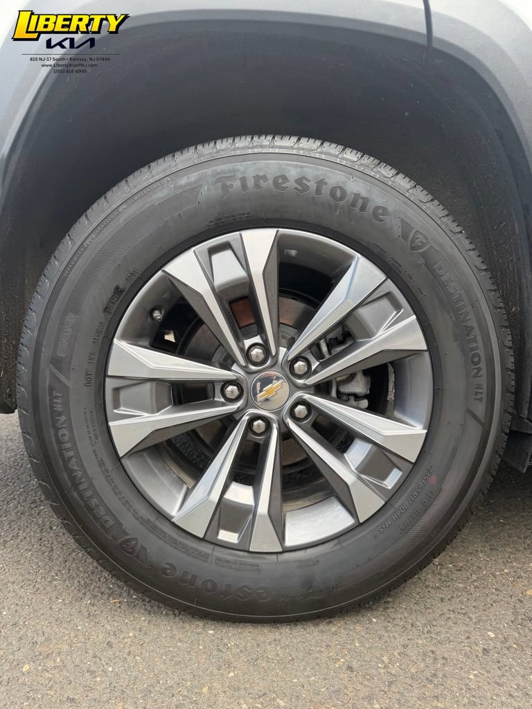 Used 2026 Chevrolet Equinox LT w/ Convenience Package II FWD image 16
