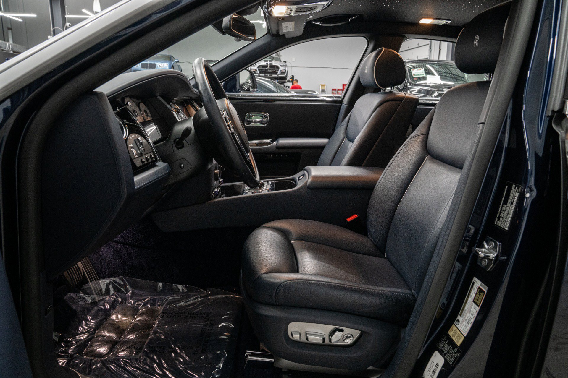 Used 2020 Rolls-Royce Ghost RWD image 51