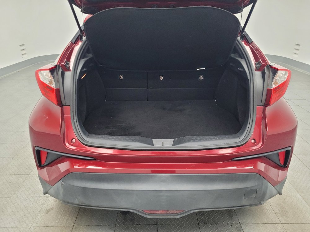 Used 2018 Toyota C-HR XLE FWD image 29