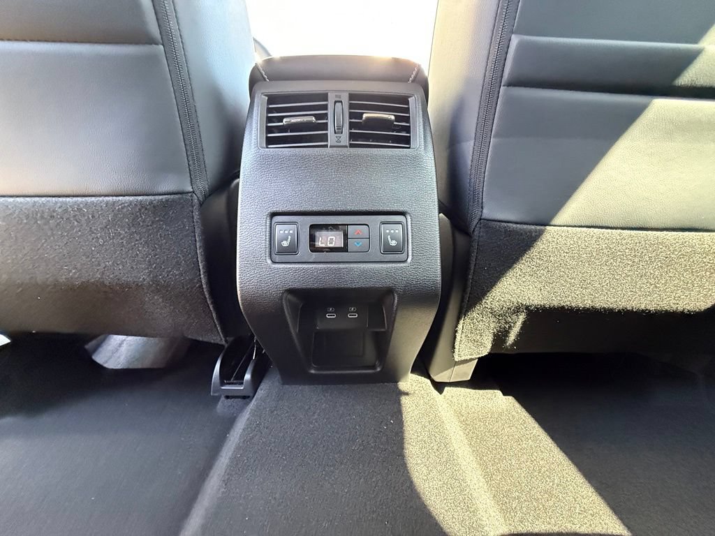 New 2026 Mitsubishi Outlander SEL FWD image 43