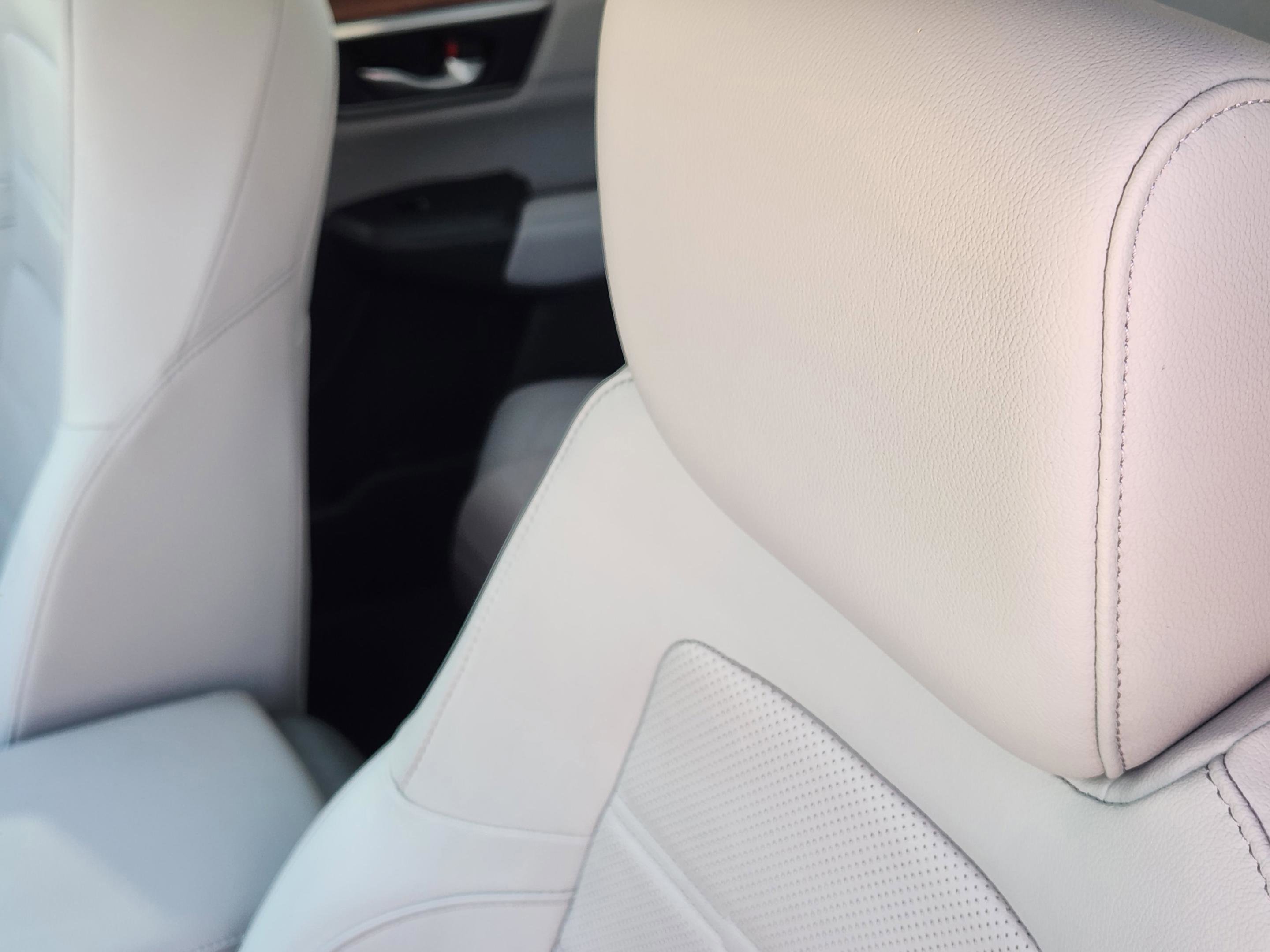 Used 2022 Honda CR-V Touring image 15