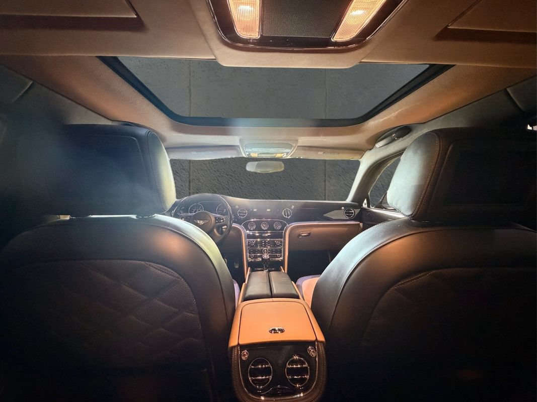 Used 2016 Bentley Mulsanne Speed RWD image 45