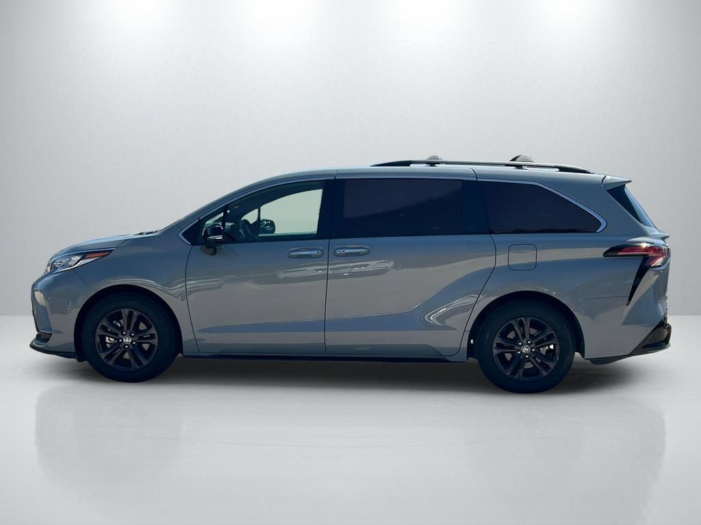 Certified 2024 Toyota Sienna XSE w/ XSE Premium Package AWD/4WD image 8