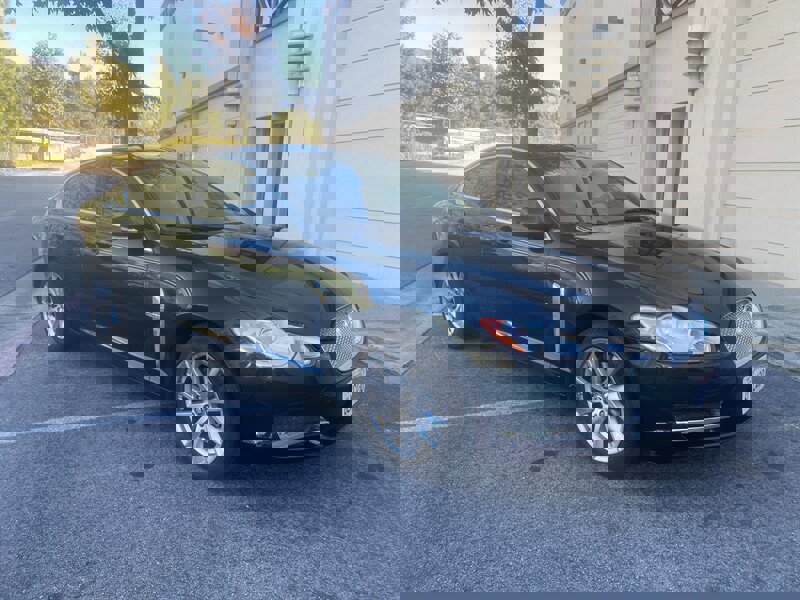 Used 2010 Jaguar XF Luxury image 9