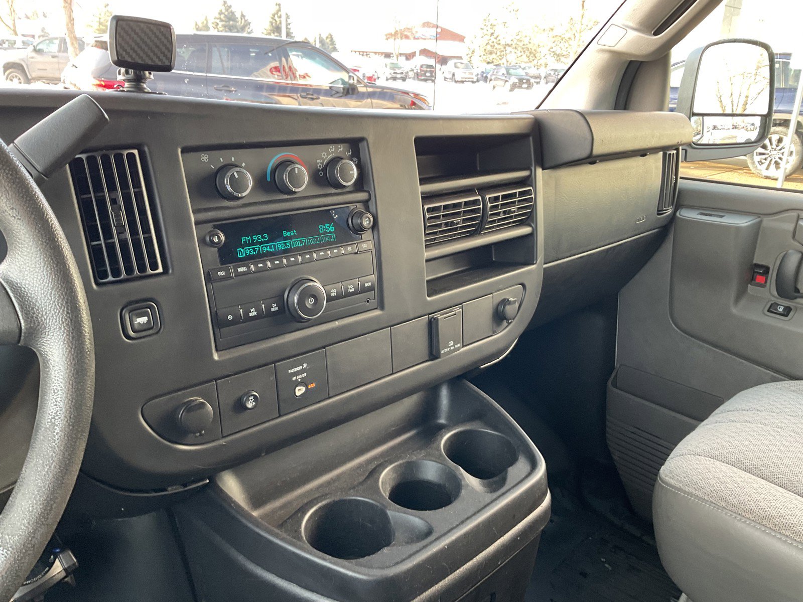 Used 2017 GMC Savana 2500 image 29