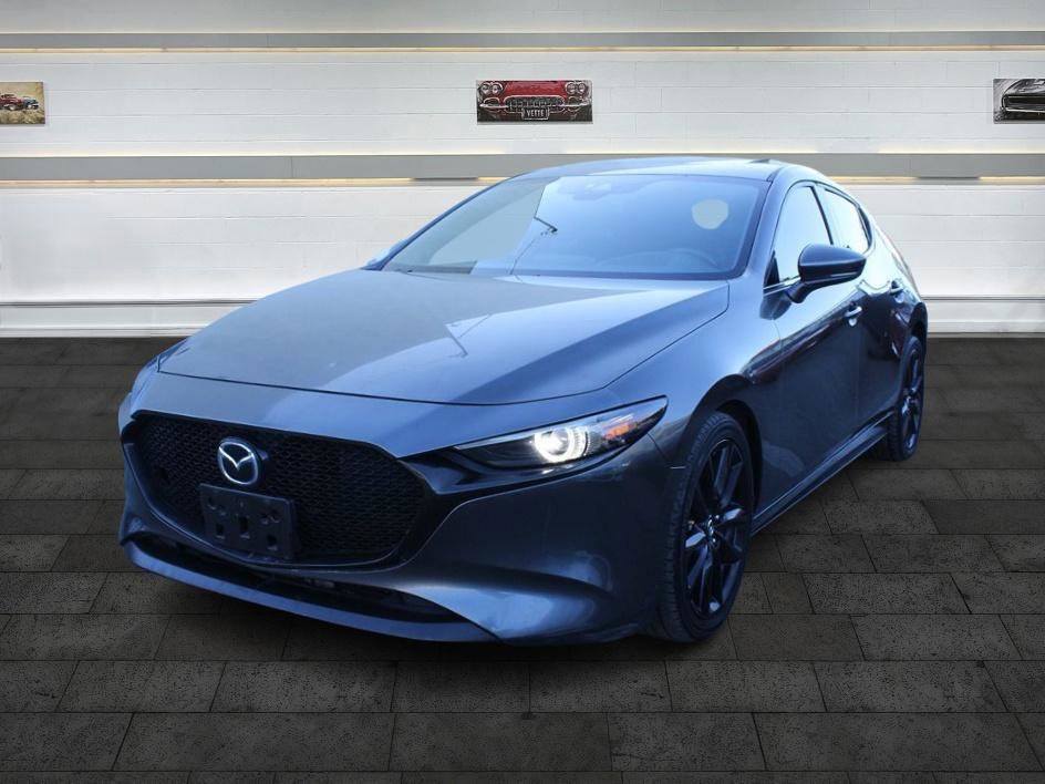Used 2019 MAZDA MAZDA3 Hatchback w/ Premium Package image 4