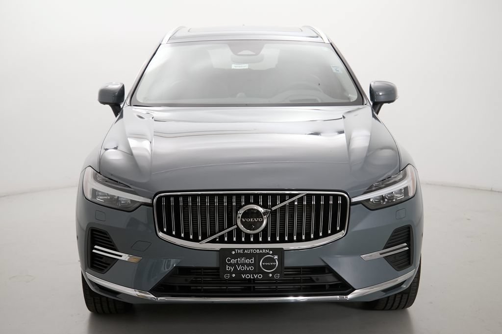 Certified 2023 Volvo XC60 T8 Ultimate w/ Climate Package AWD/4WD image 5