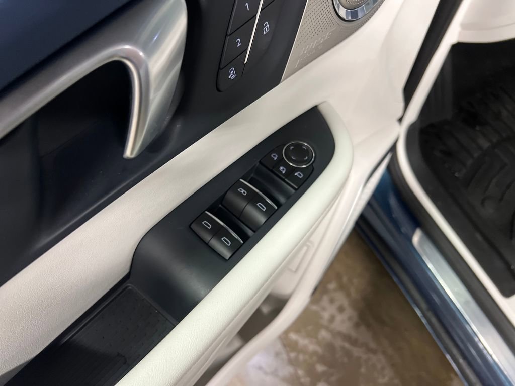 Certified 2026 Buick Enclave Avenir w/ Super Cruise Package image 17