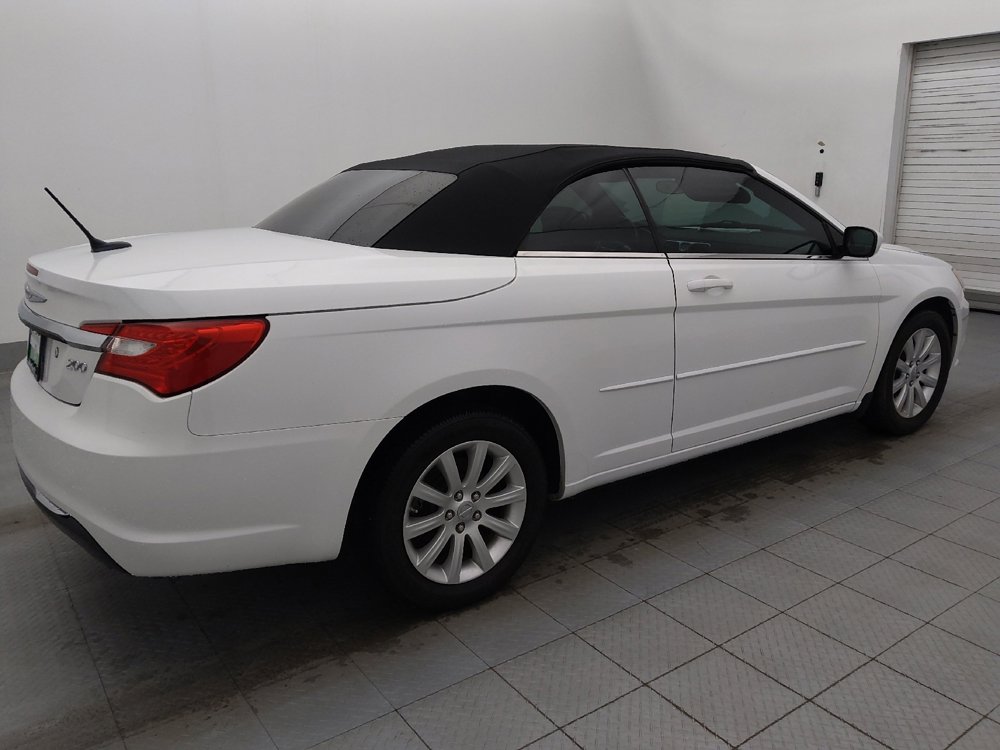 Used 2014 Chrysler 200 Touring image 10