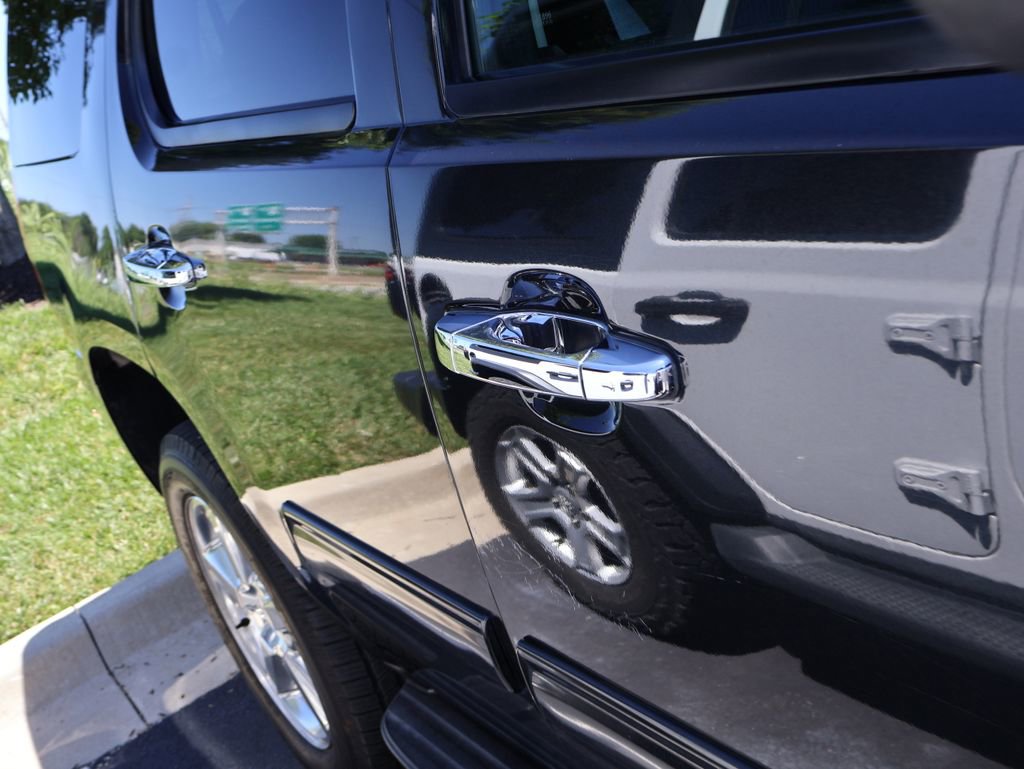 Used 2011 Chevrolet Tahoe LS w/ Regional Value Package AWD/4WD image 8