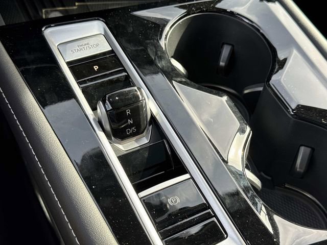 New 2026 Volkswagen Atlas SEL Premium R-Line image 24