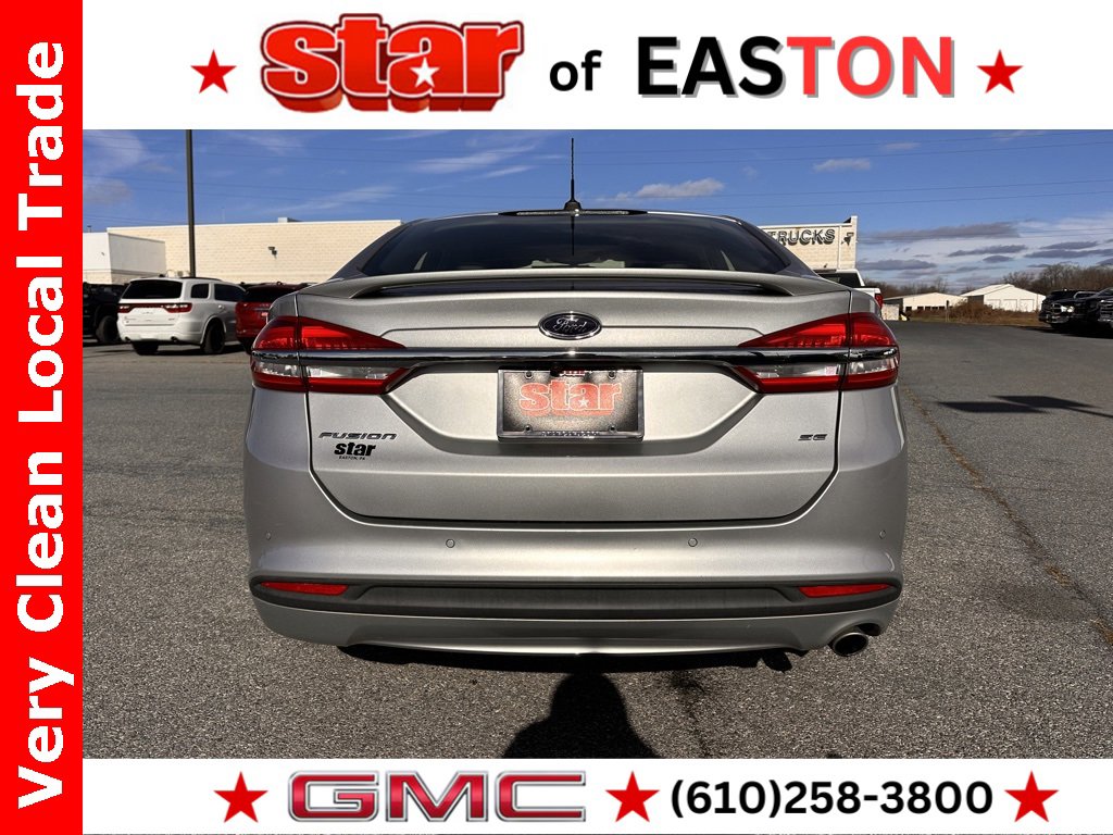 Used 2017 Ford Fusion SE w/ Equipment Group 201A image 7