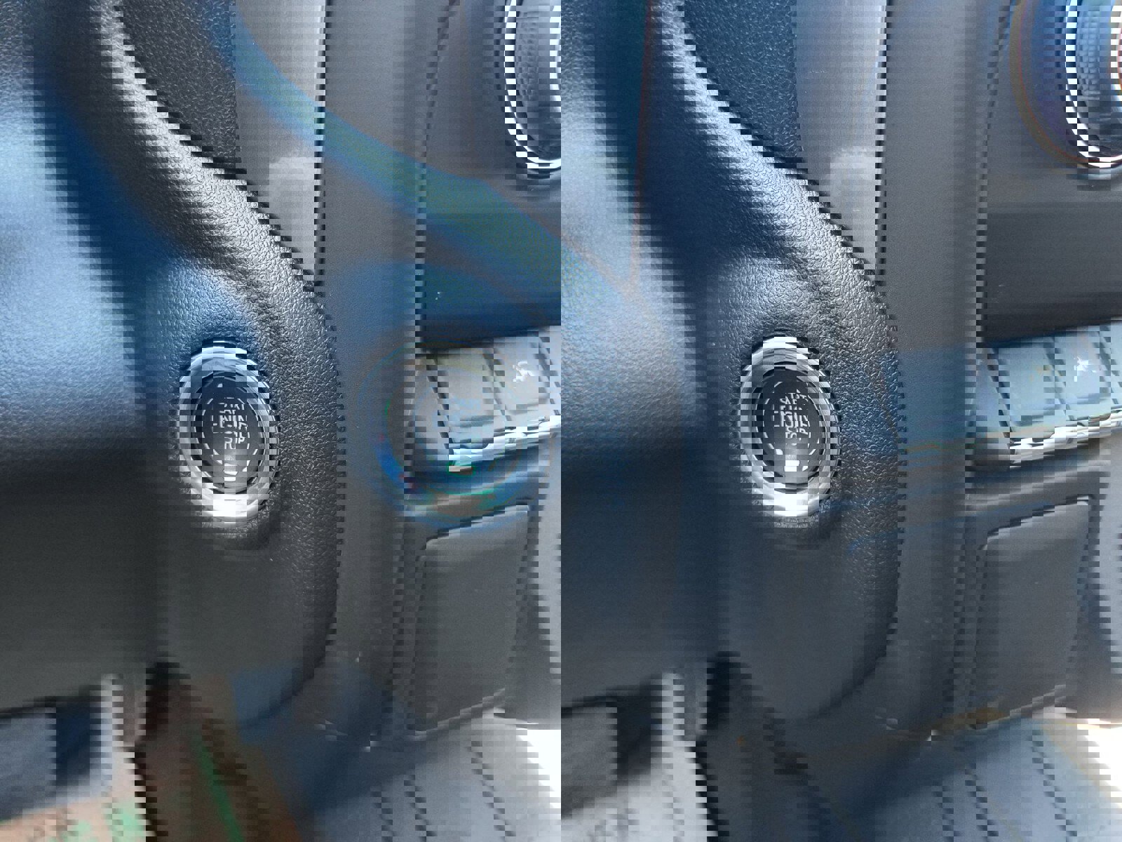 Used 2023 Chevrolet Silverado 1500 Custom image 15