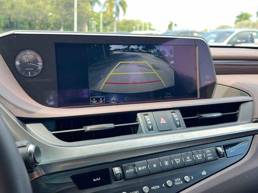 Used 2019 Lexus ES 350 w/ Accessory Package 2 FWD image 16