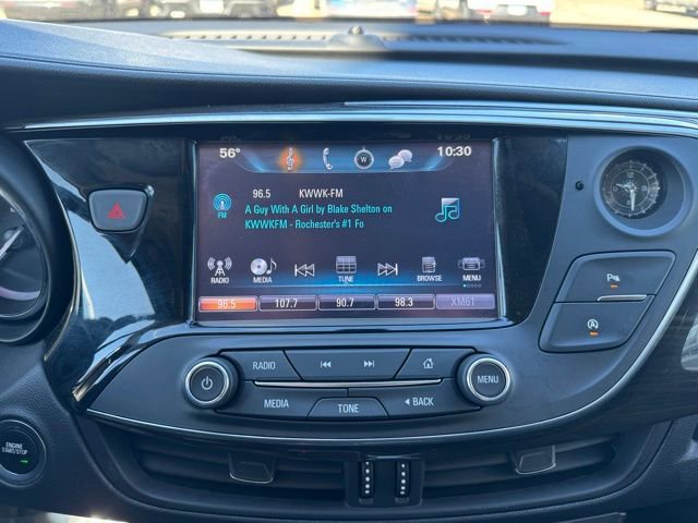 Used 2019 Buick Envision Essence FWD image 3