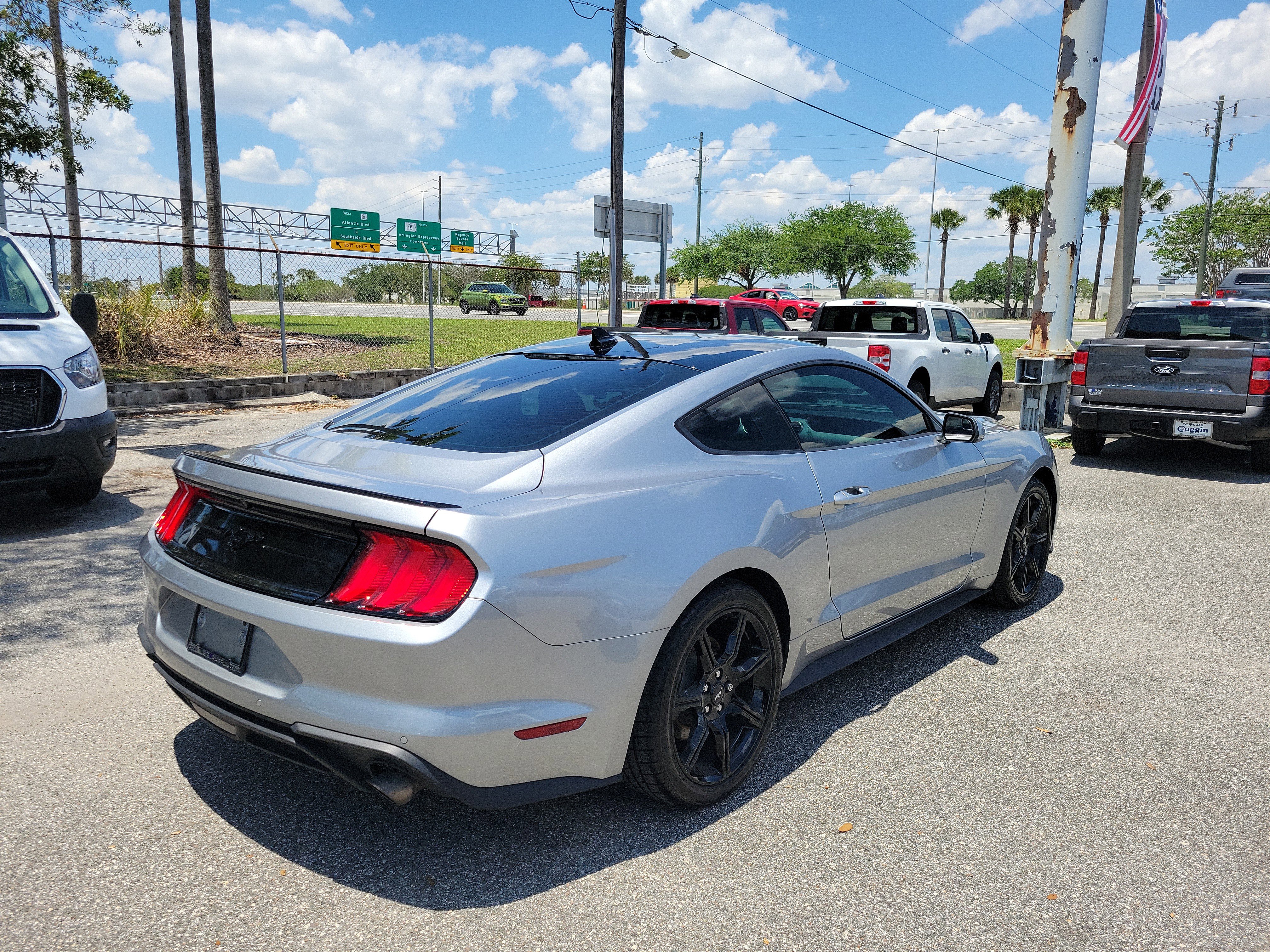 Used 2020 Ford Mustang Coupe w/ Equipment Group 101A RWD image 3