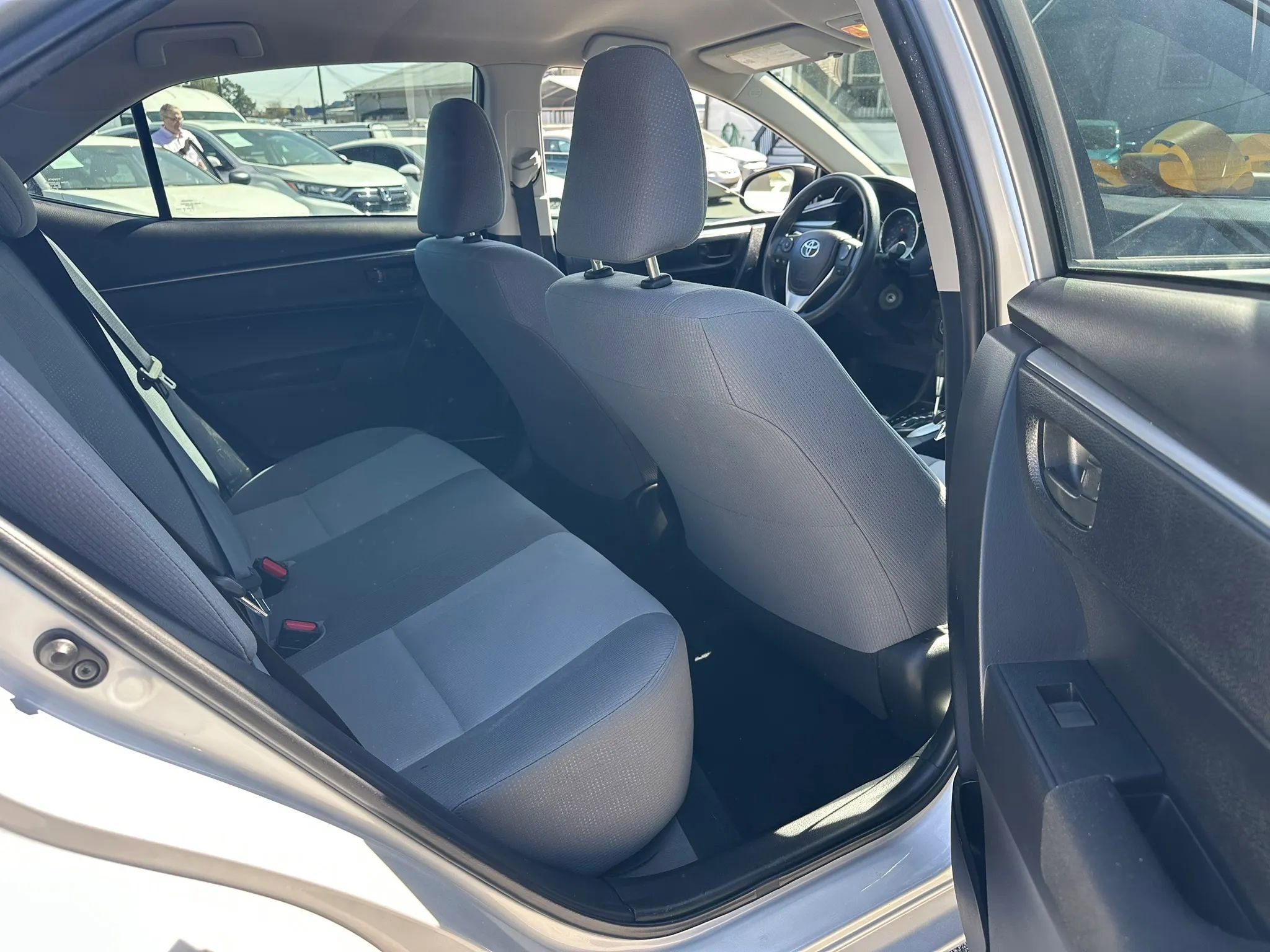 Used 2016 Toyota Corolla L image 13