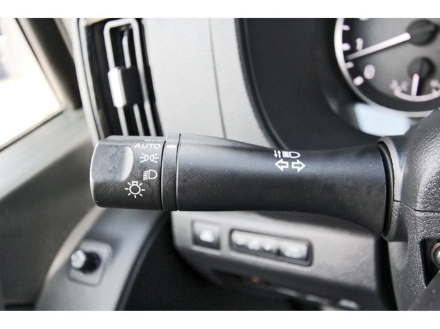 Used 2026 Nissan Frontier SV w/ SV Convenience Package RWD image 18