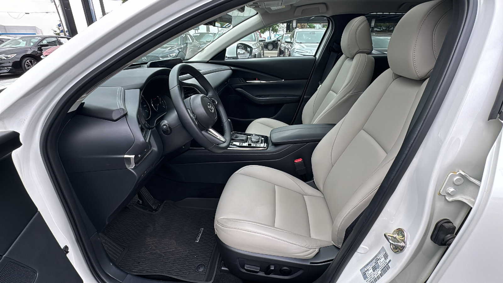 Certified 2025 MAZDA CX-30 AWD 2.5 S w/ Preferred Package image 14