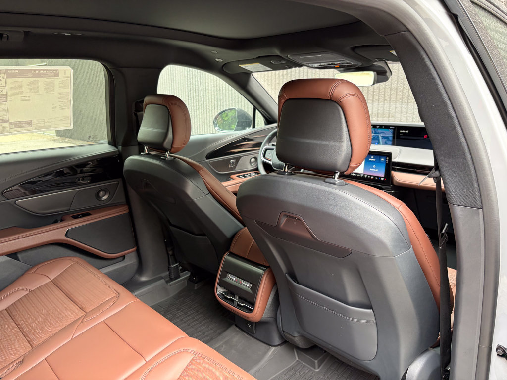 New 2026 Lincoln Nautilus Reserve w/ Jet Appearance Package AWD/4WD image 27