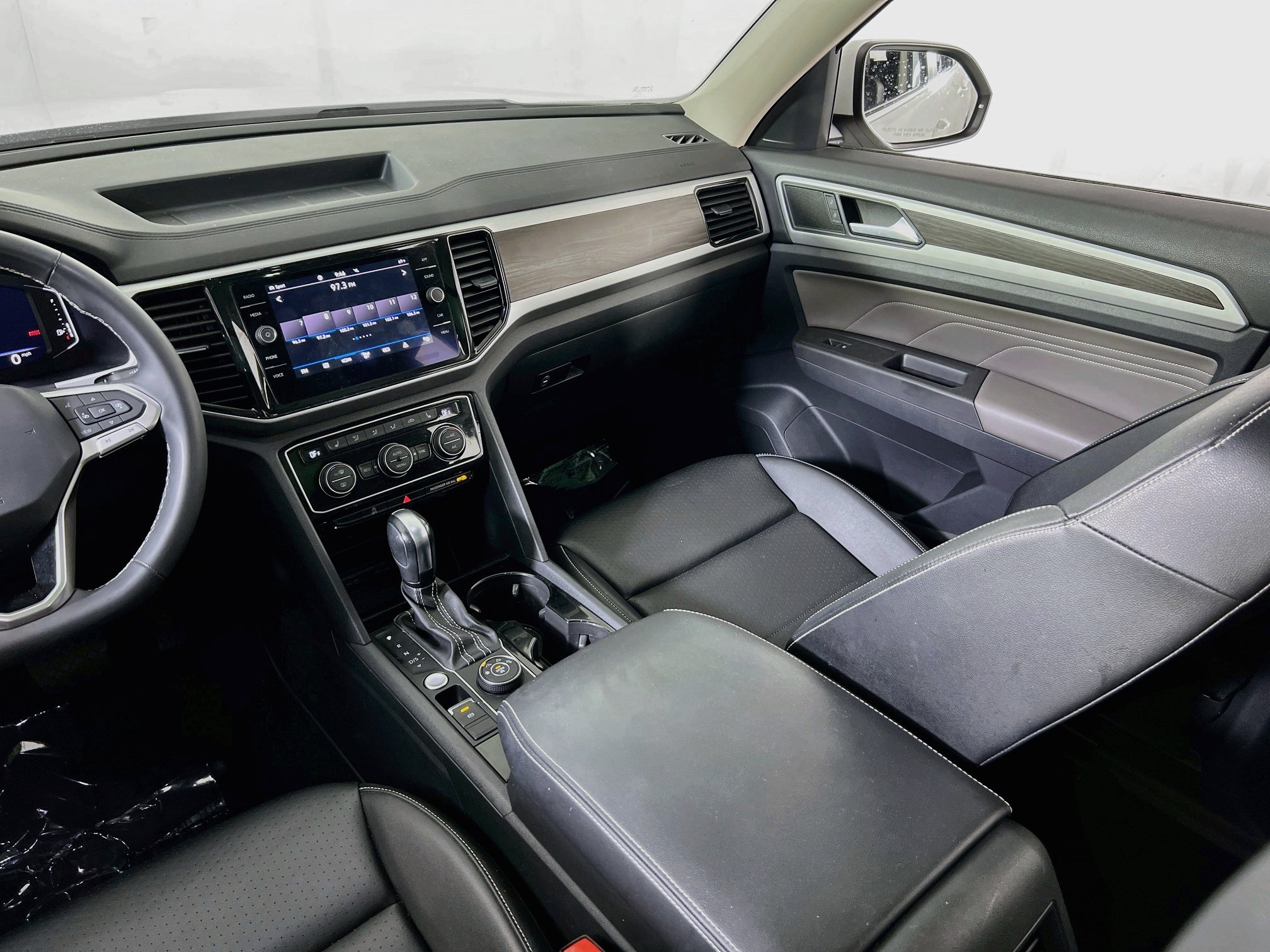 Used 2022 Volkswagen Atlas SE w/ Panoramic Sunroof Package AWD/4WD image 23