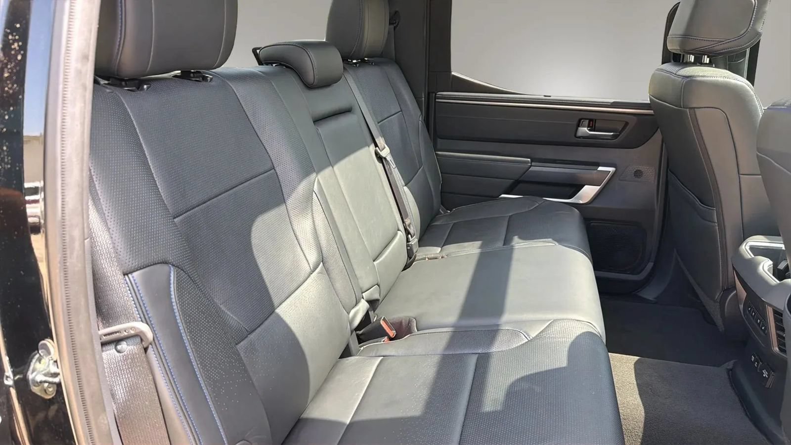 Used 2023 Toyota Tundra Platinum AWD/4WD image 31