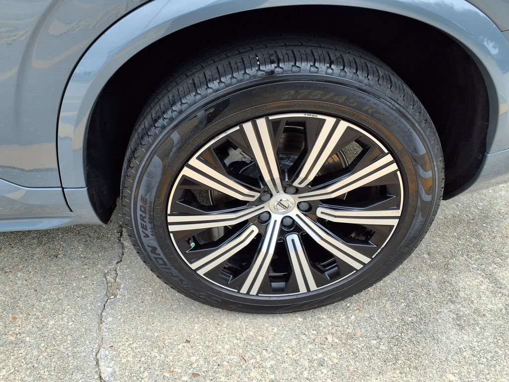 Used 2023 Volvo XC90 B5 Core w/ Protection Package Premier AWD/4WD image 11