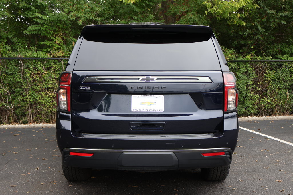 Used 2022 Chevrolet Tahoe Z71 w/ Luxury Package AWD/4WD image 9