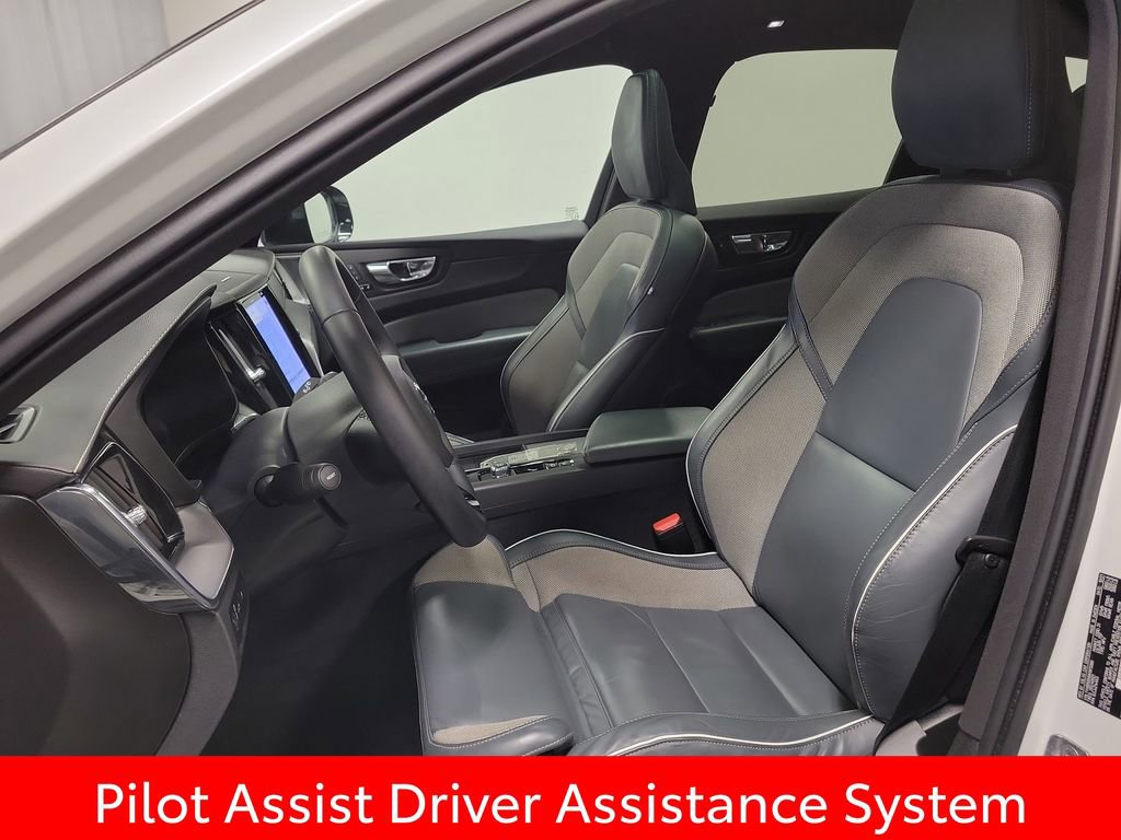 Used 2022 Volvo XC60 T8 R-Design w/ Advanced Package image 13