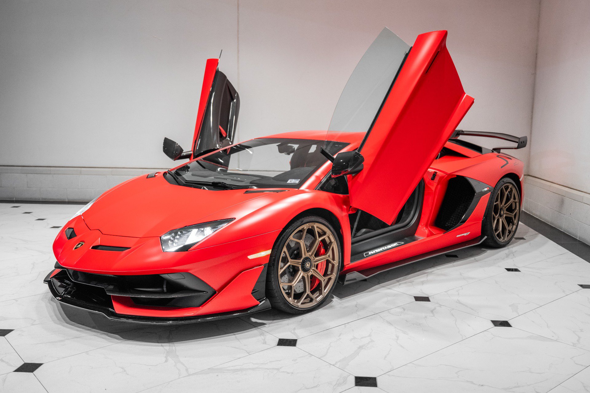 Used 2021 Lamborghini Aventador SVJ AWD/4WD image 19