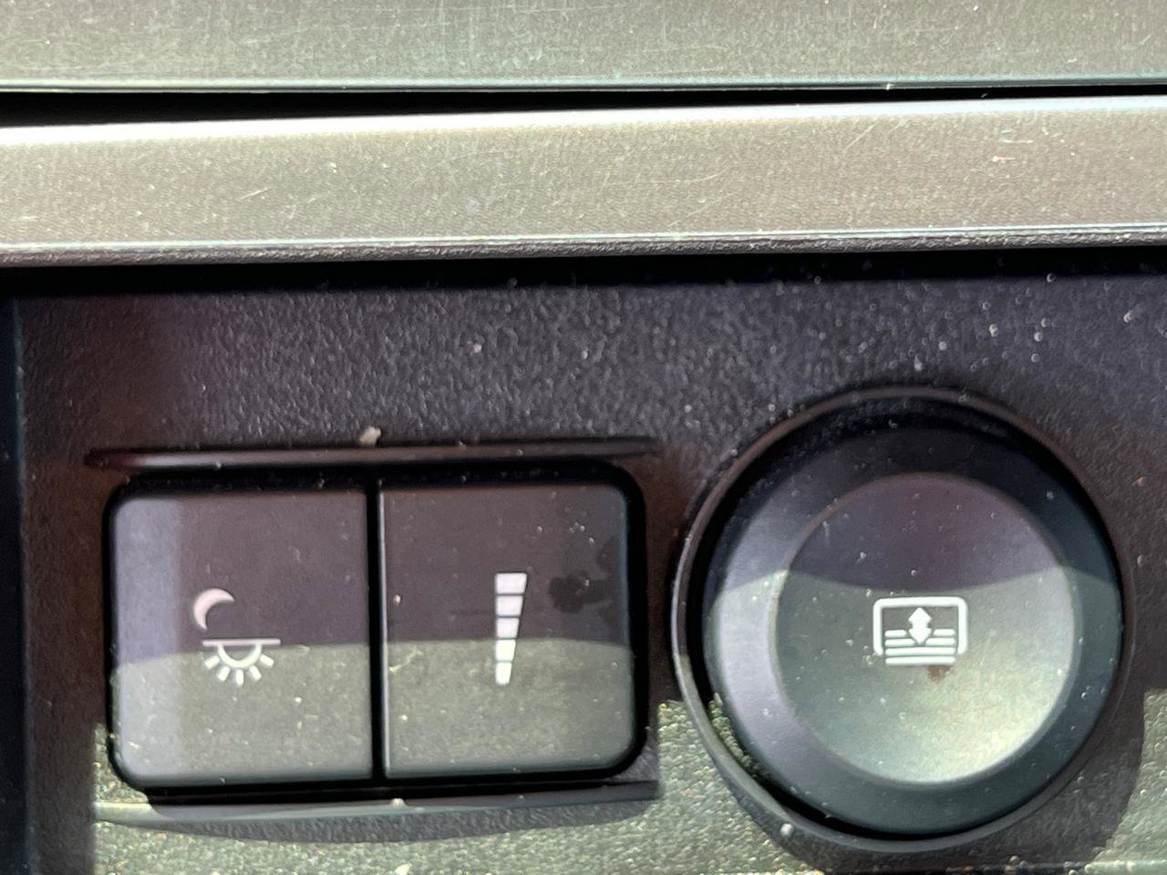 Used 2012 Ford Taurus Limited FWD image 29