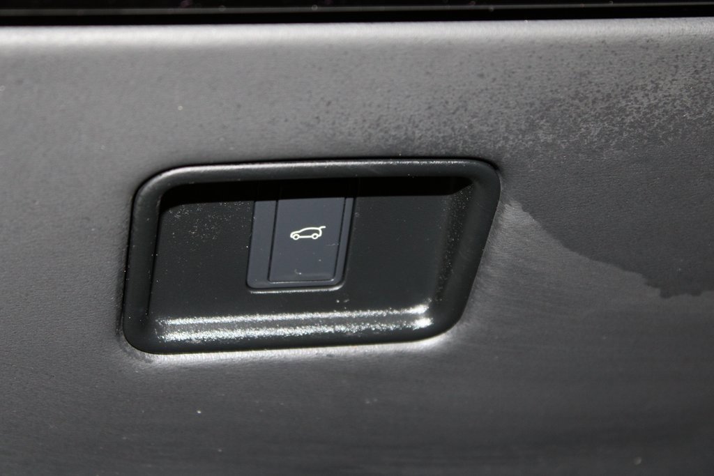 Used 2024 Land Rover Range Rover Sport SE image 10