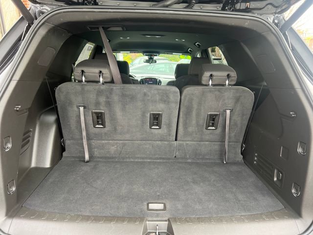 Used 2023 Chevrolet Traverse LT image 25